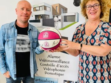 Nous avons le plaisir d’être partenaire du Landerneau Bretagne Basket HN. Nous avons signé la convention ce jour avec David Le Goff. Au plaisir de vous...