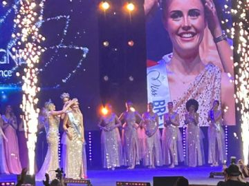 👑 Félicitations Margot Ferré Bernard, nouvelle Miss Bretagne… et Guipavasienne ! 🎉
Bravo à Klass Karerenn pour cette soirée magique ✨
Voltstage a voté 😌...