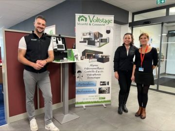Pensez à sécuriser votre maison, c'est aussi possible depuis votre lieu de travail 😉

Avec la Conciergerie du Finistère, Thibault et Solenn vont à la...